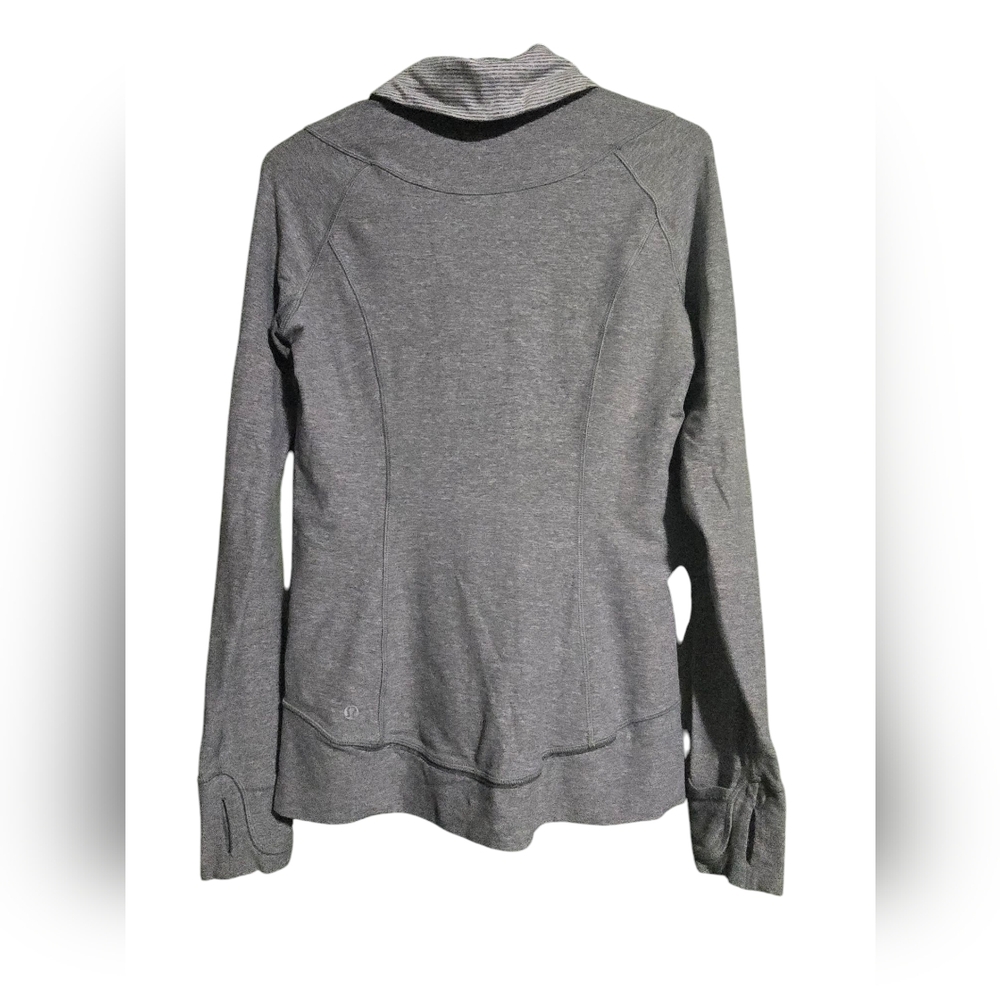 # Lululemon Think Fast Pullover - Picture 4 of 10